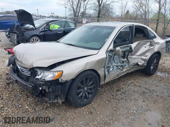 2009 Hyundai Azera Limited с VIN KMHFC46FX9A343230, выставлен на аукционе IAAI как лот 42107823 с пробегом 26 319 миль миль и . История ставок и продаж доступна на DreamBid. Изображение 2.