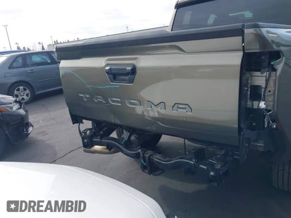2024 Toyota Tacoma SR5 with VIN 3TMLB5JN1RM043397, listed as a IAAI auction lot 42181997 with 9,254 mi miles and . Bid and sale history available at DreamBid. Image 17.