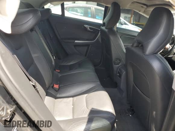 2013 Volvo S60 T5 с VIN YV1612FH9D2200699, выставлен на аукционе Copart как лот 69029905 с пробегом 109 102 миль миль и Списание • Salvage title. История ставок и продаж доступна на DreamBid. Изображение 10.
