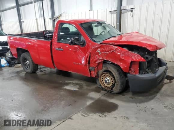 2012 Chevrolet Silverado 1500 Work Truck z VIN 1GCNKPEA4CZ100743, wystawiony jako Copart lot #70768315 z przebiegiem 183 019 mil mil oraz Szkoda całkowita • Salvage title. Historia ofert i sprzedaży dostępna na DreamBid. Obrazek 4.