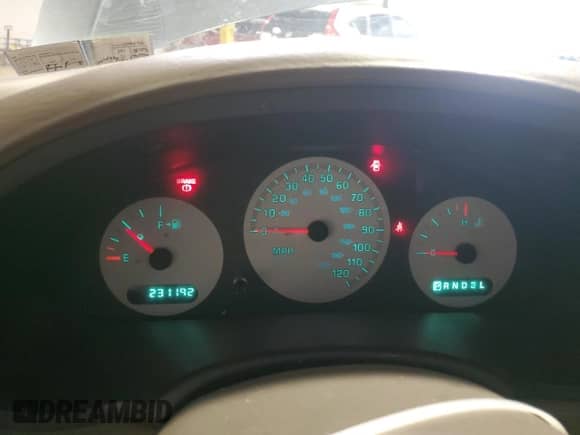 2002 Dodge Caravan SE z VIN 1B4GP24312B718848, wystawiony jako Copart lot #52203615 z przebiegiem 231 192 mil mil oraz Szkoda całkowita • Salvage title. Historia ofert i sprzedaży dostępna na DreamBid. Obrazek 9.