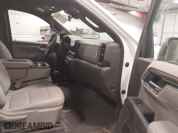 2023 Chevrolet Silverado 1500 LT z VIN 1GCPDDEK0PZ273062, wystawiony jako IAAI lot #43423639 z przebiegiem 72 217 mil mil oraz . Historia ofert i sprzedaży dostępna na DreamBid. Obrazek 5.