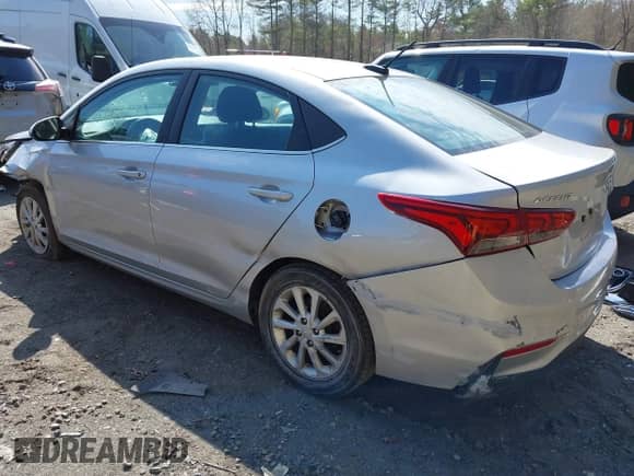 2021 Hyundai Accent SE z VIN 3KPC24A66ME146496, wystawiony jako IAAI lot #42079105 z przebiegiem 77 441 mil mil oraz . Historia ofert i sprzedaży dostępna na DreamBid. Obrazek 3.
