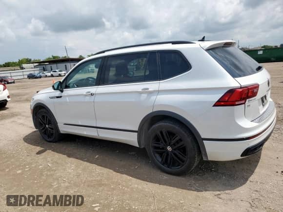 2022 Volkswagen Tiguan SE R-Line Black with VIN 3VV8B7AX0NM070833, listed as a Copart auction lot 66504225 with Not provided miles and Salvage title. Bid and sale history available at DreamBid. Image 2.