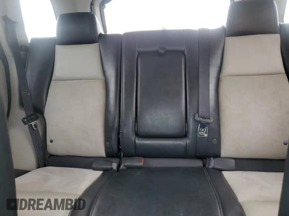 2010 Jeep Grand Cherokee Limited z VIN 1J4PR5GK8AC124018, wystawiony jako Copart lot #72171254 z przebiegiem 175 628 mil mil oraz Szkoda całkowita • Salvage title. Historia ofert i sprzedaży dostępna na DreamBid. Obrazek 10.