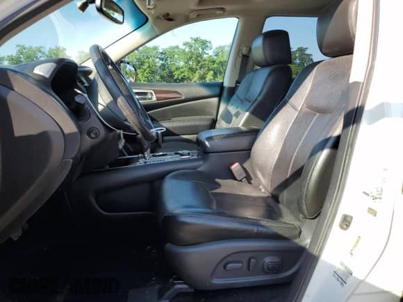 2014 Nissan Pathfinder Platinum Hybrid with VIN 5N1CR2MM6EC653459, listed as a Copart auction lot 61340545 with 148,062 mi miles and Salvage title. Bid and sale history available at DreamBid. Image 7.