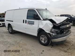 2022 Chevrolet Express Cargo with VIN 1GCWGAFP6N1206960, listed as a Copart auction lot 85593115 with 57,513 mi miles and Salvage title. Bid and sale history available at DreamBid. Image 4.