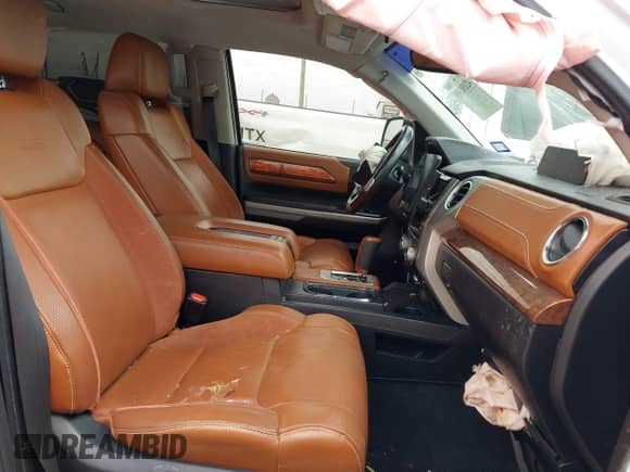 2019 Toyota Tundra SR5 с VIN 5TFAY5F11KX854581, выставлен на аукционе IAAI как лот 42158395 с пробегом 140 691 миль миль и . История ставок и продаж доступна на DreamBid. Изображение 5.