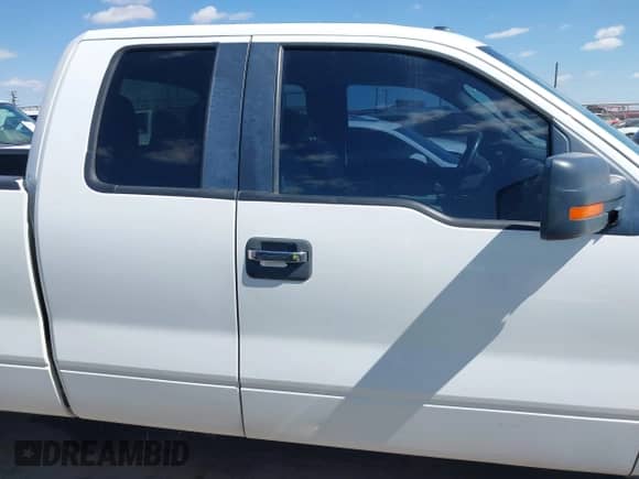 2013 Ford F-150 STX с VIN 1FTFX1EF4DFC57013, выставлен на аукционе IAAI как лот 43302090 с пробегом 203 341 миль миль и . История ставок и продаж доступна на DreamBid. Изображение 13.