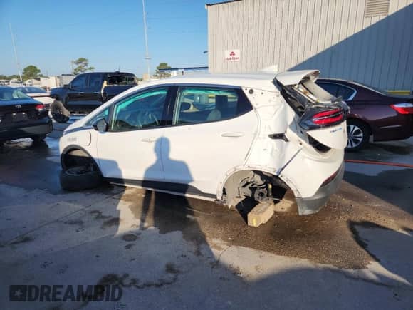 2023 Chevrolet Bolt EV 1LT с VIN 1G1FW6S08P4109858, выставлен на аукционе Copart как лот 71793885 с пробегом 37 701 миль миль и Списание • Salvage title. История ставок и продаж доступна на DreamBid. Изображение 2.