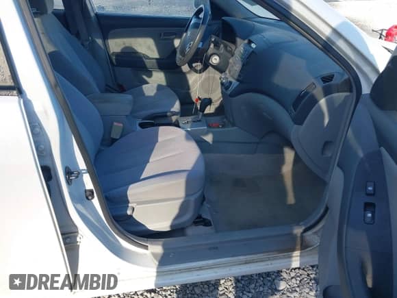 2007 Hyundai Elantra GLS z VIN KMHDU46D07U021730, wystawiony jako IAAI lot #43513253 z przebiegiem 213 833 mil mil oraz . Historia ofert i sprzedaży dostępna na DreamBid. Obrazek 5.