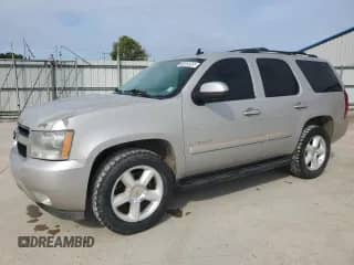 2008 Chevrolet Tahoe 3LT с VIN 1GNFC13J08J152210, выставлен на аукционе Copart как лот 70365045 с пробегом 274 443 миль миль и Чистый • Clean title. История ставок и продаж доступна на DreamBid. Изображение 1.