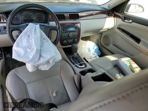 2010 Chevrolet Impala LT z VIN 2G1WB5EN8A1248369, wystawiony jako Copart lot #69943685 z przebiegiem Nie podano mil oraz Szkoda całkowita • Salvage title. Historia ofert i sprzedaży dostępna na DreamBid. Obrazek 8.