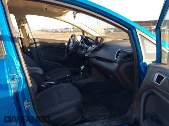 2014 Ford Fiesta SE с VIN 3FADP4BJ2EM163608, выставлен на аукционе IAAI как лот 43496584 с пробегом 128 658 миль миль и . История ставок и продаж доступна на DreamBid. Изображение 5.