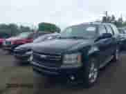 2009 Chevrolet Tahoe 2LT z VIN 1GNFK23019R151442, wystawiony jako IAAI lot #42093860 z przebiegiem 241 924 mil mil oraz . Historia ofert i sprzedaży dostępna na DreamBid. Obrazek 16.