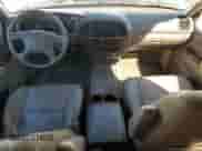 2001 Toyota Tundra Limited z VIN 5TBBT48191S126028, wystawiony jako Copart lot #80312915 z przebiegiem 230 773 mil mil oraz Czysty tytuł • Clean title. Historia ofert i sprzedaży dostępna na DreamBid. Obrazek 8.