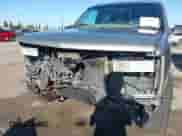 1999 Chevrolet Suburban z VIN 1GNFK16R9XJ318663, wystawiony jako IAAI lot #43358644 z przebiegiem 197 845 mil mil oraz . Historia ofert i sprzedaży dostępna na DreamBid. Obrazek 6.