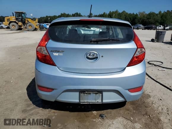 2013 Hyundai Accent SE с VIN KMHCU5AE7DU061879, выставлен на аукционе Copart как лот 81651415 с пробегом 167 000 миль миль и Списание • Salvage title. История ставок и продаж доступна на DreamBid. Изображение 6.