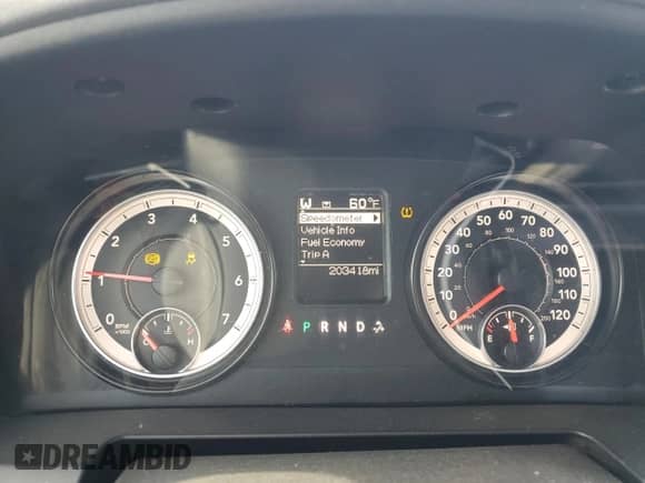 2015 Ram 1500 SLT z VIN 1C6RR7GG8FS664432, wystawiony jako Copart lot #88701415 z przebiegiem 203 418 mil mil oraz Szkoda całkowita • Salvage title. Historia ofert i sprzedaży dostępna na DreamBid. Obrazek 9.