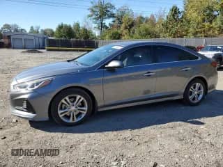2018 Hyundai Sonata Sport with VIN 5NPE34AF4JH659257, listed as a Copart auction lot 86883975 with 207,380 mi miles and Clean title. Bid and sale history available at DreamBid. Image 1.