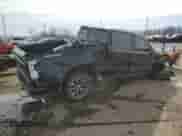 2022 Chevrolet Silverado 1500 RST z VIN 1GCUDEET6NZ599205, wystawiony jako Copart lot #42735645 z przebiegiem Nie podano mil oraz Czysty tytuł • Clean title. Historia ofert i sprzedaży dostępna na DreamBid. Obrazek 3.