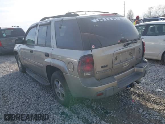 2003 Chevrolet TrailBlazer LTZ с VIN 1GNDT13S032236031, выставлен на аукционе IAAI как лот 41695412 с пробегом 136 750 миль миль и . История ставок и продаж доступна на DreamBid. Изображение 3.
