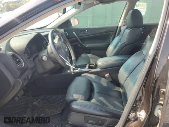 2013 Nissan Maxima SV z VIN 1N4AA5AP8DC838894, wystawiony jako Copart lot #71678155 z przebiegiem 194 284 mil mil oraz Szkoda całkowita • Salvage title. Historia ofert i sprzedaży dostępna na DreamBid. Obrazek 7.