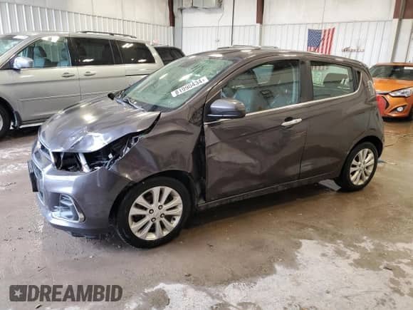 2016 Chevrolet Spark LT z VIN KL8CF6SA6GC613794, wystawiony jako Copart lot #81990434 z przebiegiem 109 834 mil mil oraz Nie do naprawy • Non repairable. Historia ofert i sprzedaży dostępna na DreamBid. Obrazek 1.