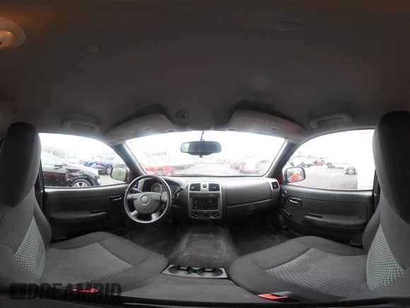 2012 Chevrolet Colorado Work Truck z VIN 1GCCSBF99C8127098, wystawiony jako IAAI lot #43303759 z przebiegiem 79 862 mil mil oraz . Historia ofert i sprzedaży dostępna na DreamBid. Obrazek 19.