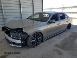 2023 BMW 7 Series 740i с VIN WBA23EH05PCL98667, выставлен на аукционе Copart как лот 66565775 с пробегом 35 366 миль миль и Списание • Salvage title. История ставок и продаж доступна на DreamBid. Изображение 1.