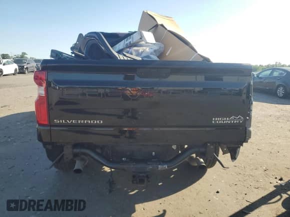 2020 Chevrolet Silverado 1500 High Country с VIN 1GCUYHEL9LZ299838, выставлен на аукционе Copart как лот 57292365 с пробегом 28 560 миль миль и Списание • Salvage title. История ставок и продаж доступна на DreamBid. Изображение 6.