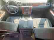 2009 Chevrolet Avalanche 1LT with VIN 3GNEC22JX9G208451, listed as a Copart auction lot 71552485 with 150,050 mi miles and Salvage title. Bid and sale history available at DreamBid. Image 8.