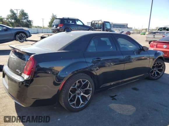 2018 Chrysler 300 S с VIN 2C3CCABT4JH160059, выставлен на аукционе Copart как лот 74740234 с пробегом 103 891 миль миль и Списание • Salvage title. История ставок и продаж доступна на DreamBid. Изображение 3.