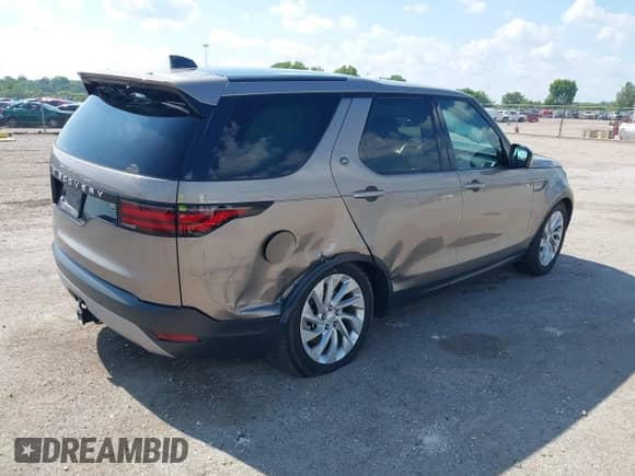 2023 Land Rover Discovery S с VIN SALRJ2EXXP2480108, выставлен на аукционе IAAI как лот 42743589 с пробегом 34 256 миль миль и . История ставок и продаж доступна на DreamBid. Изображение 4.