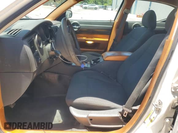 2007 Dodge Charger Police z VIN 2B3KA43G87H690660, wystawiony jako Copart lot #61379145 z przebiegiem 130 480 mil mil oraz Szkoda całkowita • Salvage title. Historia ofert i sprzedaży dostępna na DreamBid. Obrazek 7.