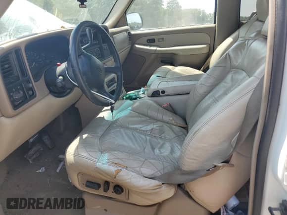2002 Chevrolet Suburban LT с VIN 1GNEC16Z22J221385, выставлен на аукционе Copart как лот 70488535 с пробегом 211 715 миль миль и Списание • Salvage title. История ставок и продаж доступна на DreamBid. Изображение 7.