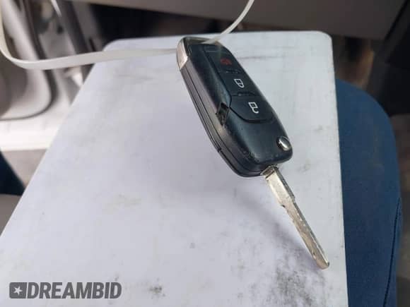 2020 Ford F-150 XL with VIN 1FTMF1CB8LKD61939, listed as a IAAI auction lot 43433710 with 123,729 mi miles and . Bid and sale history available at DreamBid. Image 11.