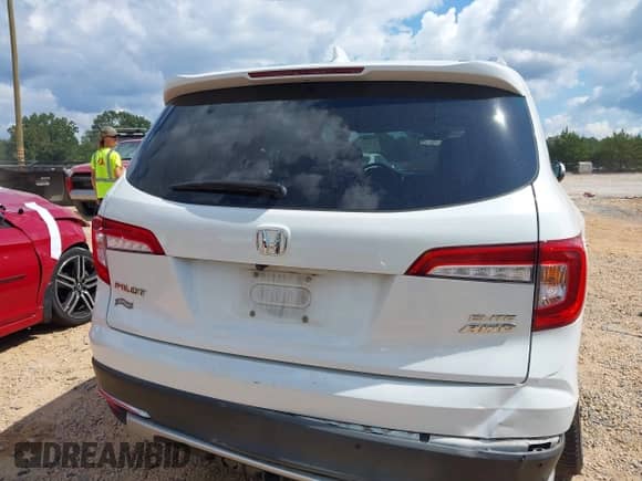 2020 Honda Pilot Elite с VIN 5FNYF6H03LB039860, выставлен на аукционе IAAI как лот 43192408 с пробегом 75 597 миль миль и . История ставок и продаж доступна на DreamBid. Изображение 16.