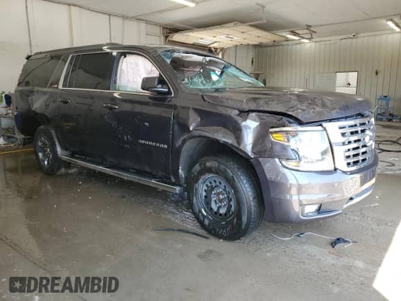 2016 Chevrolet Suburban LT с VIN 1GNSKHKC6GR317772, выставлен на аукционе Copart как лот 71613595 с пробегом 147 902 миль миль и Списание • Salvage title. История ставок и продаж доступна на DreamBid. Изображение 4.