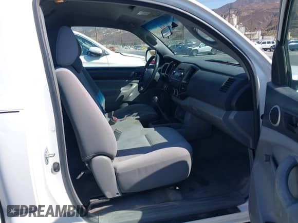 2005 Toyota Tacoma with VIN 5TENX22N05Z130177, listed as a IAAI auction lot 43347496 with 375,528 mi miles and . Bid and sale history available at DreamBid. Image 5.