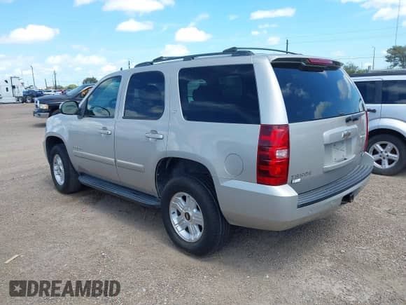 2008 Chevrolet Tahoe 1LT с VIN 1GNFC13038R278053, выставлен на аукционе IAAI как лот 42533444 с пробегом 168 466 миль миль и . История ставок и продаж доступна на DreamBid. Изображение 3.