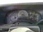 2005 Chevrolet Silverado 1500 Work Truck z VIN 1GCEC19V55Z327255, wystawiony jako Copart lot #71475115 z przebiegiem 211 799 mil mil oraz Szkoda całkowita • Salvage title. Historia ofert i sprzedaży dostępna na DreamBid. Obrazek 9.