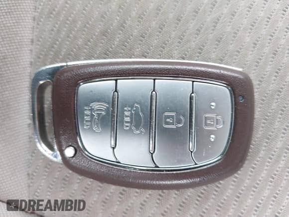 2018 Hyundai Sonata Limited z VIN 5NPE34AF5JH669165, wystawiony jako IAAI lot #42191772 z przebiegiem 79 350 mil mil oraz . Historia ofert i sprzedaży dostępna na DreamBid. Obrazek 11.