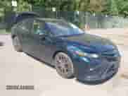 2021 Toyota Camry SE Nightshade z VIN 4T1G11AKXMU523439, wystawiony jako IAAI lot #43122074 z przebiegiem 66 261 mil mil oraz . Historia ofert i sprzedaży dostępna na DreamBid. Obrazek 1.