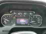 2021 GMC Sierra 1500 Elevation с VIN 3GTU9CED6MG480163, выставлен на аукционе Copart как лот 85781314 с пробегом 63 788 миль миль и Списание • Salvage title. История ставок и продаж доступна на DreamBid. Изображение 9.