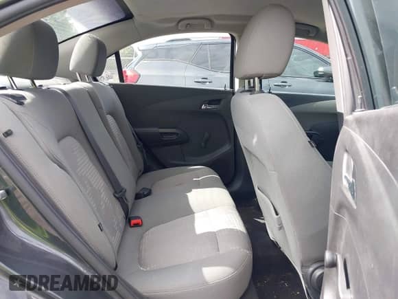 2013 Chevrolet Sonic LS с VIN 1G1JA5SH5D4132230, выставлен на аукционе IAAI как лот 42880023 с пробегом 101 485 миль миль и . История ставок и продаж доступна на DreamBid. Изображение 8.