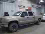 2003 Chevrolet Silverado 1500HD LT with VIN 1GCGK13U23F142493, listed as a IAAI auction lot 41354080 with 256,725 mi miles and . Bid and sale history available at DreamBid. Image 6.