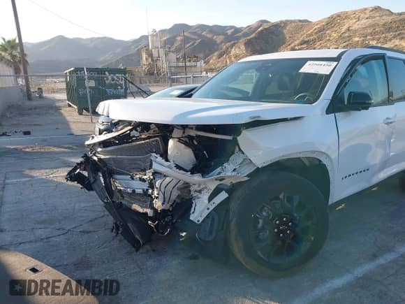 2025 Chevrolet Traverse FWD LT с VIN 1GNERGRS5SJ162090, выставлен на аукционе IAAI как лот 42908450 с пробегом Не указан миль и . История ставок и продаж доступна на DreamBid. Изображение 6.