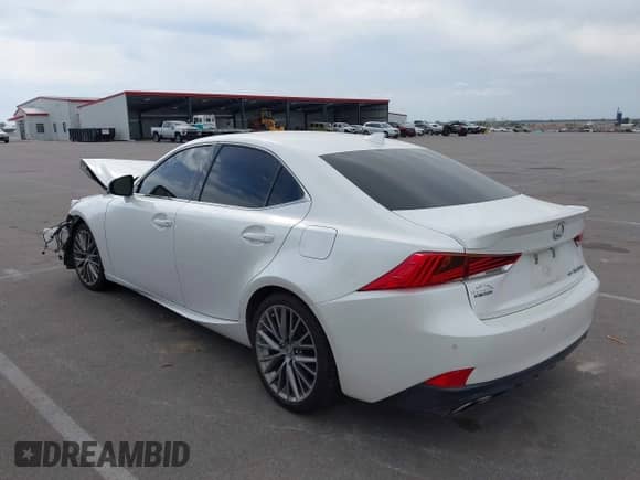 2018 Lexus IS 300 z VIN JTHC81D20J5030125, wystawiony jako IAAI lot #43333253 z przebiegiem 120 940 mil mil oraz . Historia ofert i sprzedaży dostępna na DreamBid. Obrazek 3.