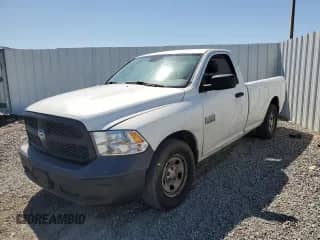 2013 Ram 1500 Tradesman z VIN 3C6JR6DP2DG509696, wystawiony jako Copart lot #47993145 z przebiegiem 198 540 mil mil oraz Czysty tytuł • Clean title. Historia ofert i sprzedaży dostępna na DreamBid. Obrazek 1.